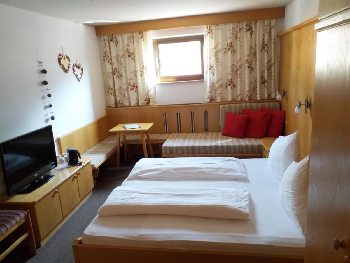 Garni Apparthotel St Valentin サン・ヴァレンティーノ・アッラ・ムータ エクステリア 写真