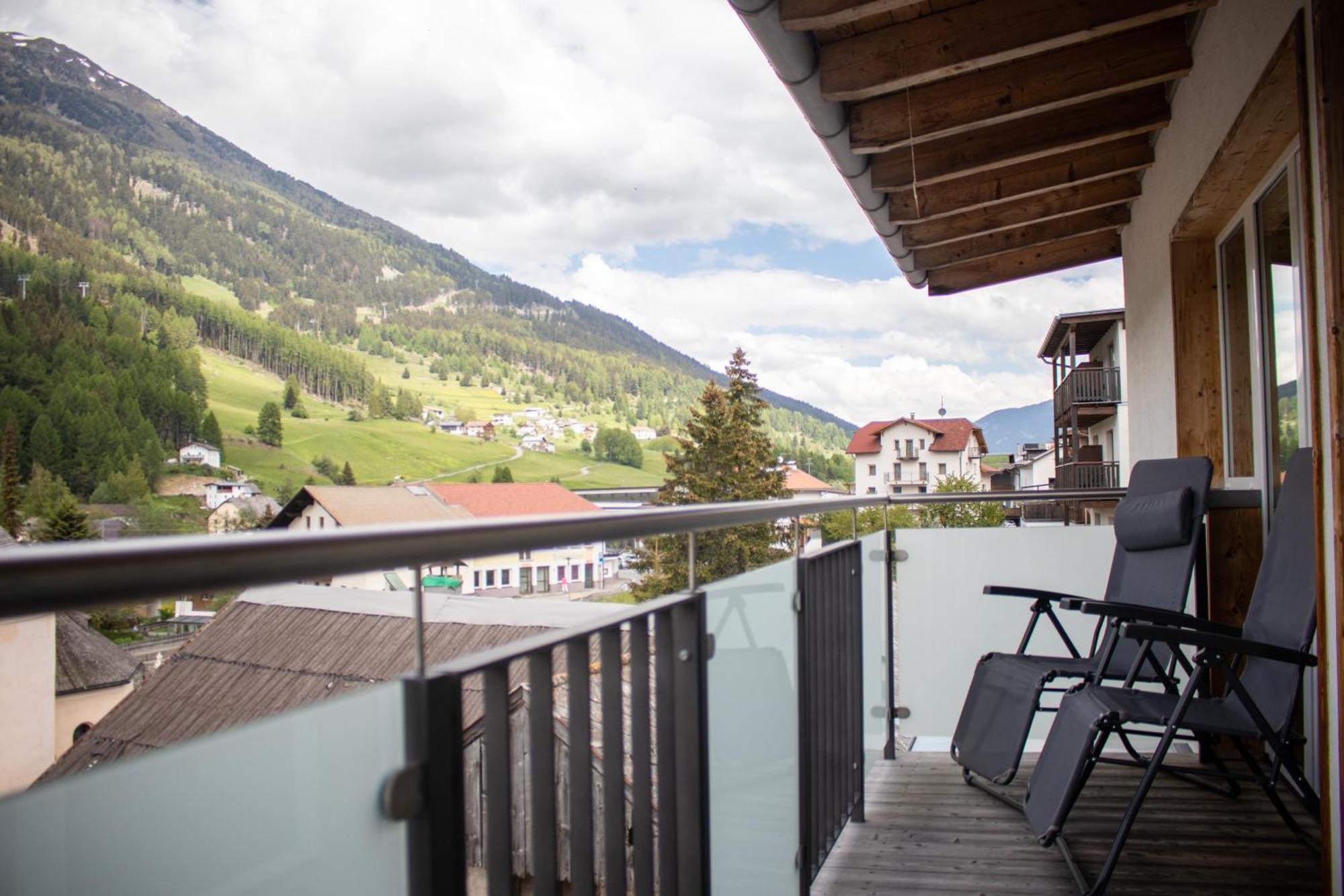 Garni Apparthotel St Valentin サン・ヴァレンティーノ・アッラ・ムータ エクステリア 写真