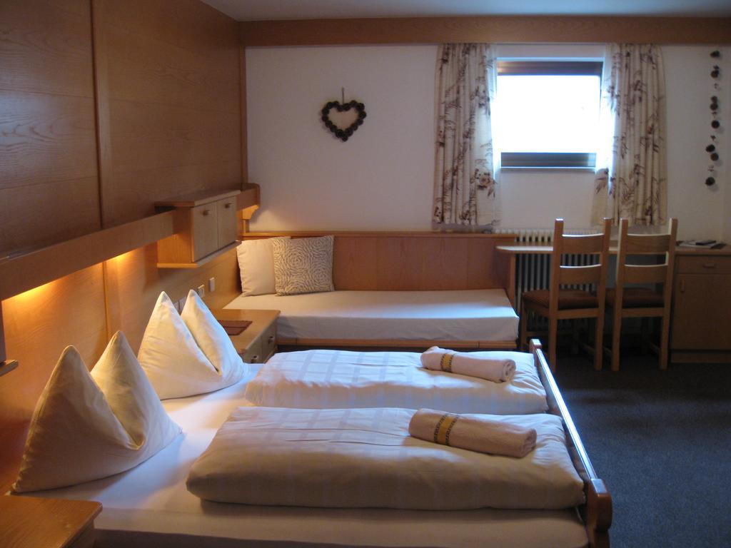 Garni Apparthotel St Valentin サン・ヴァレンティーノ・アッラ・ムータ エクステリア 写真